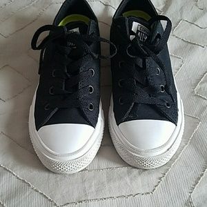 Girls/boys converse shoes